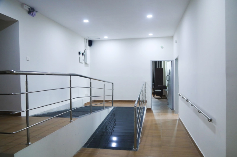 slip proof floors in neelankarai